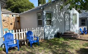 Clearlake Cabins & Boat Parking